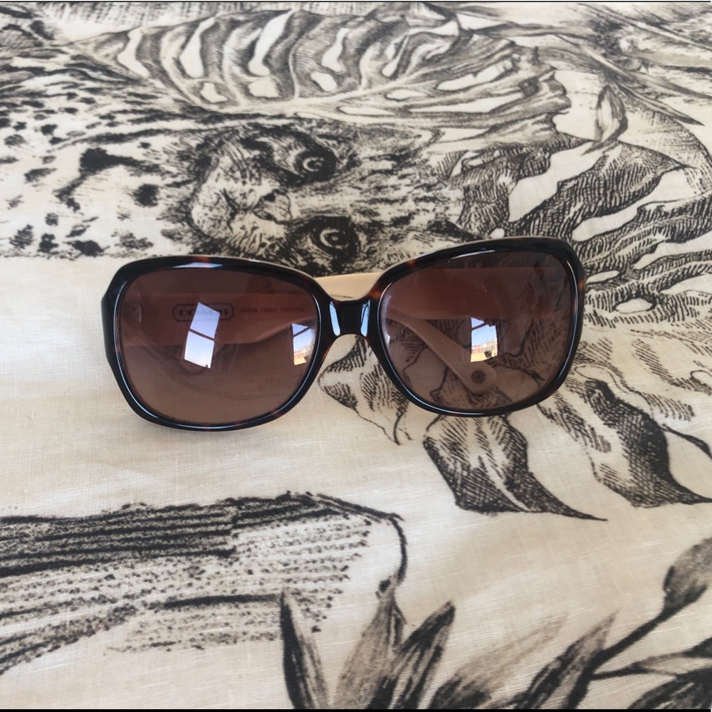 Coach Tasha Tortoise sunglasses